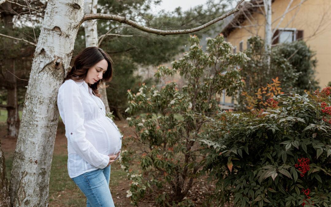 L’Arte di Catturare la Maternità: Il Ruolo della Fotografa Gravidanza