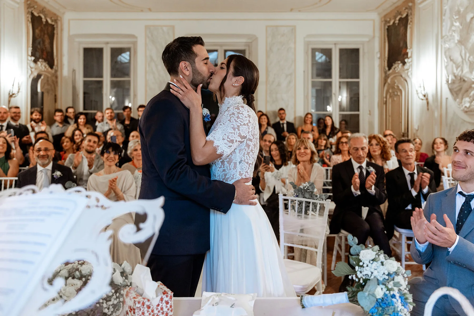 Francesca e Pierluigi insieme durante la cerimonia